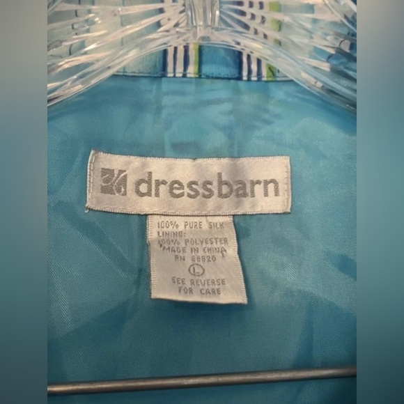 Dressbarn 100% Silk Blue Fish Vest Size L - Picture 4 of 5